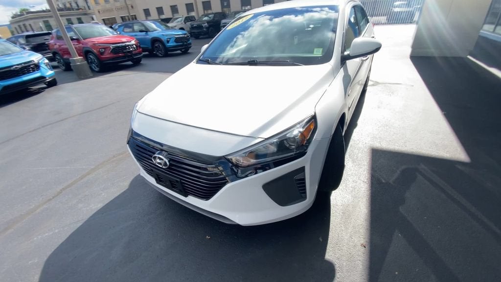 2017 Hyundai Ioniq Hybrid Blue